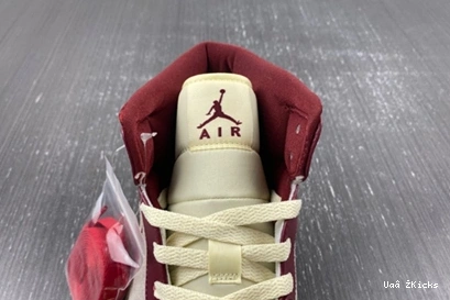  Tiki (Women's) Team Jordan Red SE Leaf Mid 1 DZ2820- 102 683 Comfortable 0821